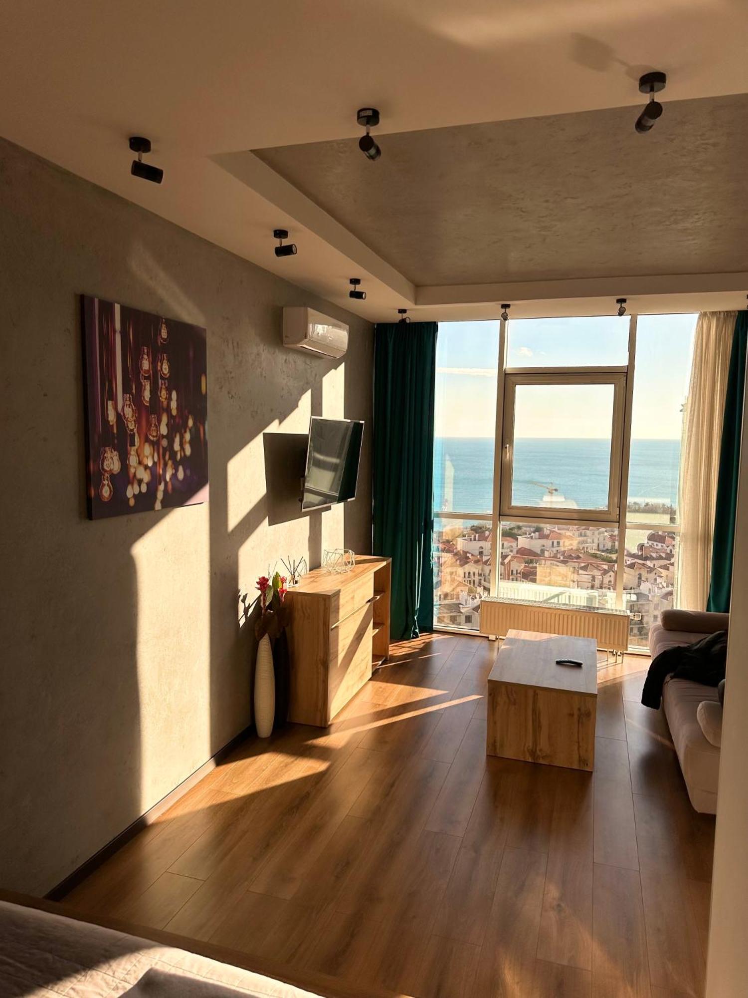 Apartment Sea Pearl Odesa